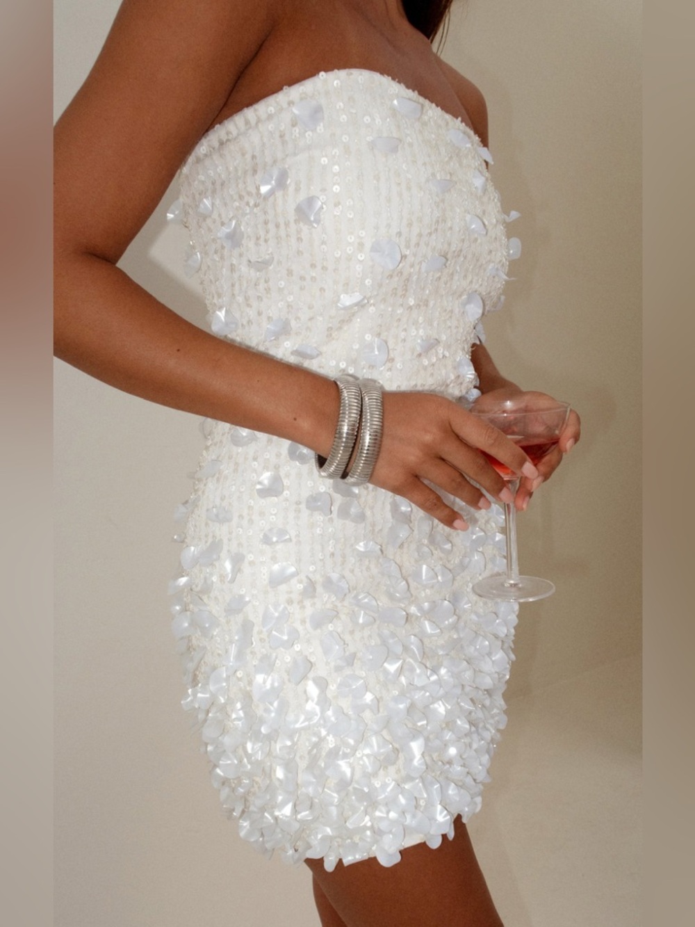 Show Me Your Mumu Savvy Tube Mini Dress size M shells sequin white medium - Picture 3 of 6